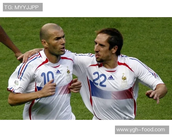 木奇在足球界的地位究竟如何他真的是足球明星吗 木奇在足球界的地位究竟如何他真的是足球明星吗