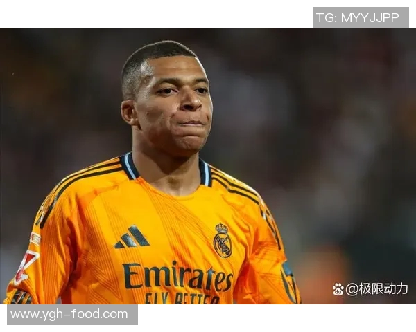 足球明星勇敢挑战冰水极限赛引发全球热议与关注 足球明星勇敢挑战冰水极限赛引发全球热议与关注