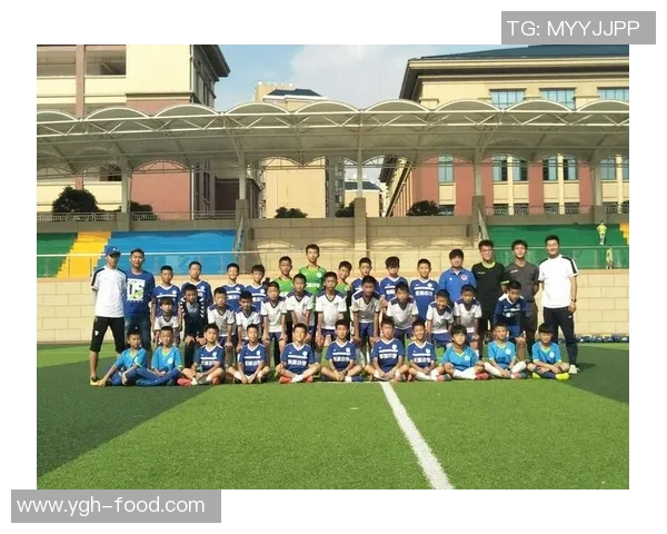 足球明星小琪的精彩瞬间与成长历程全记录 足球明星小琪的精彩瞬间与成长历程全记录