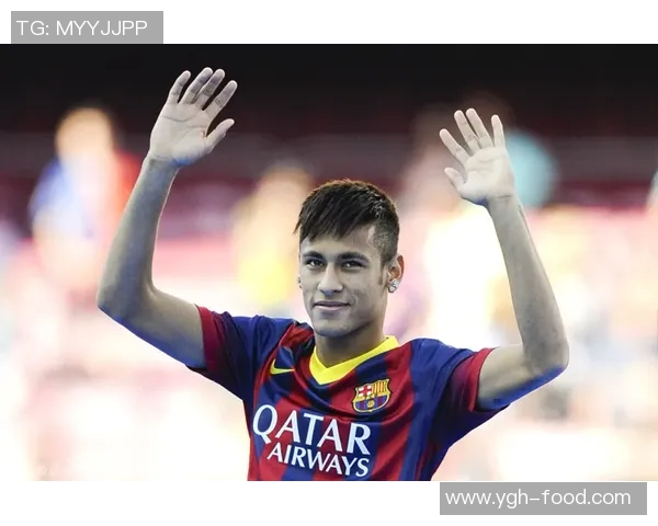 德国足球明星诺伊维尔的传奇之路与辉煌成就探秘