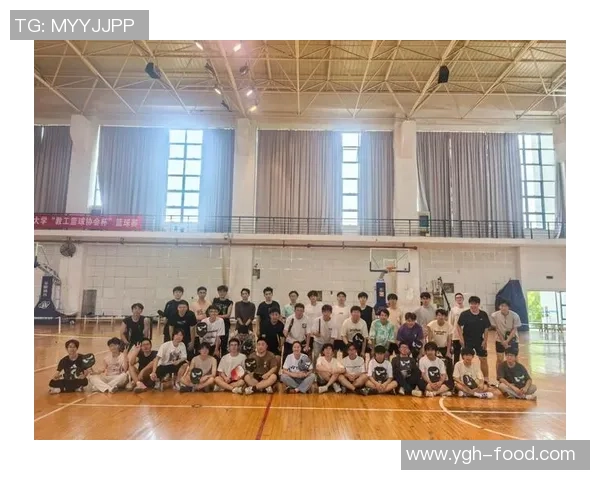 武汉篮球队荣登全国耐力排行榜首位展现强大实力与团队精神